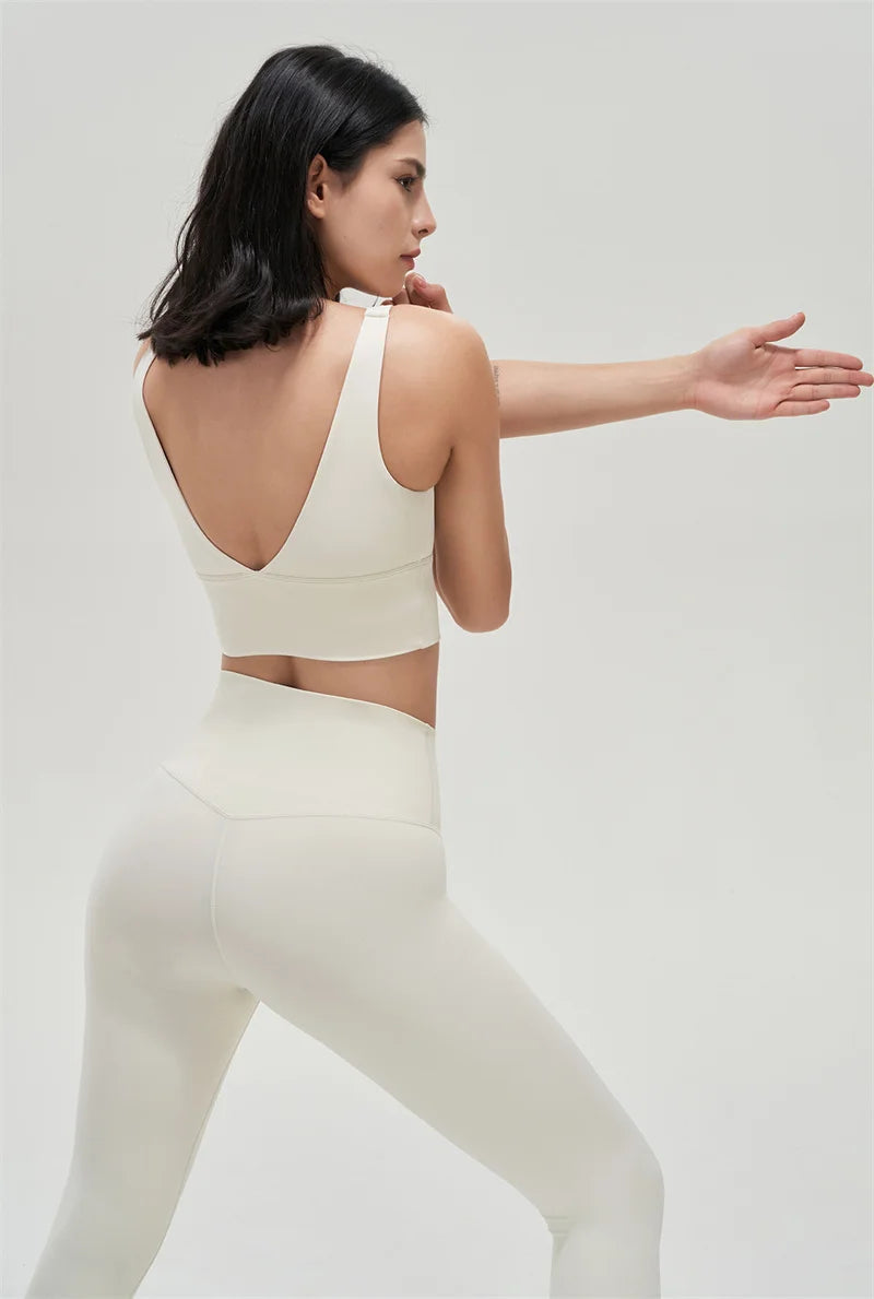 SOISOU Lycra Top Women Yoga Sports Bra Gym Fitness Crop Top Bras For Women Underwear Deep V Beautiful Back Chest Pad Removable
