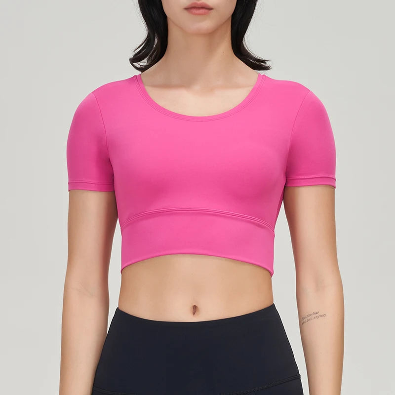 Women’s Gym Crop Top – breathable, elastic, removable pads.