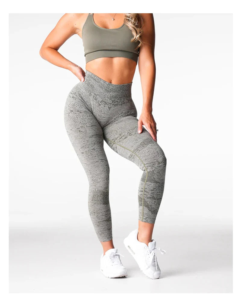 Kvinnors yogaleggings höftlyftande gym sömlösa sportbyxor hög midja fitnessleggings bubbelrumpa träning digital sömlös
