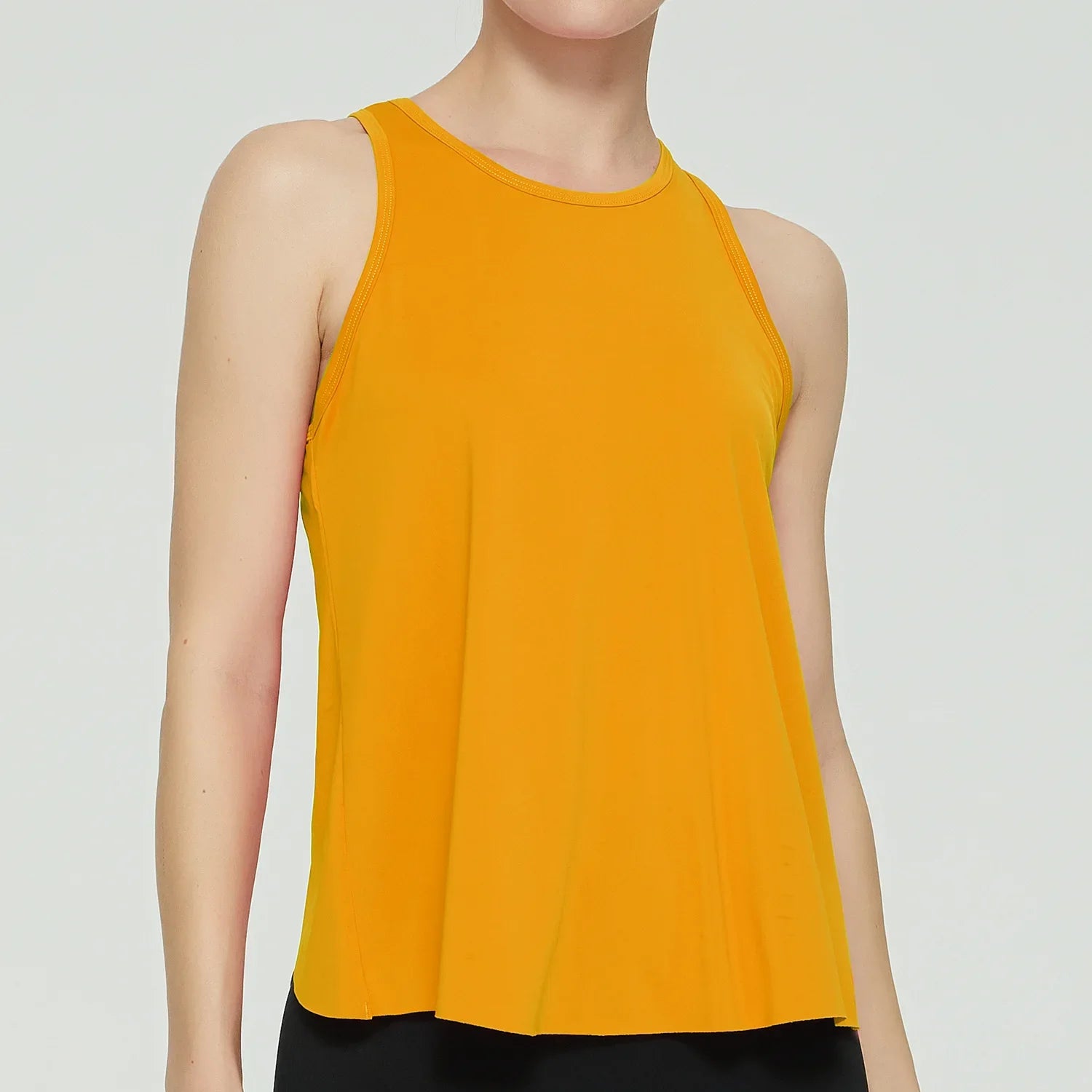 Activewear sleeveless top for women