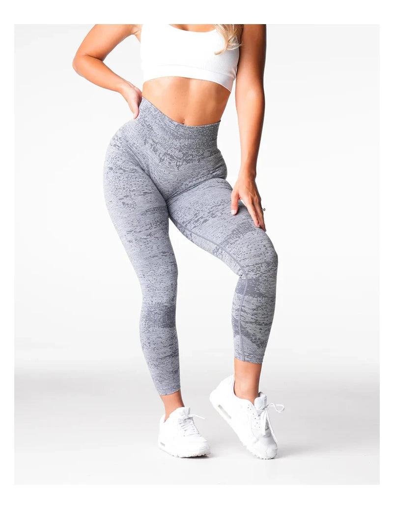 Kvinnors yogaleggings höftlyftande gym sömlösa sportbyxor hög midja fitnessleggings bubbelrumpa träning digital sömlös